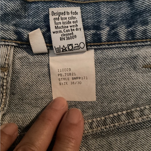 Men’s well worn Calvin Klein Light indigo Jeans. 36. X 30. - Picture 14 of 16